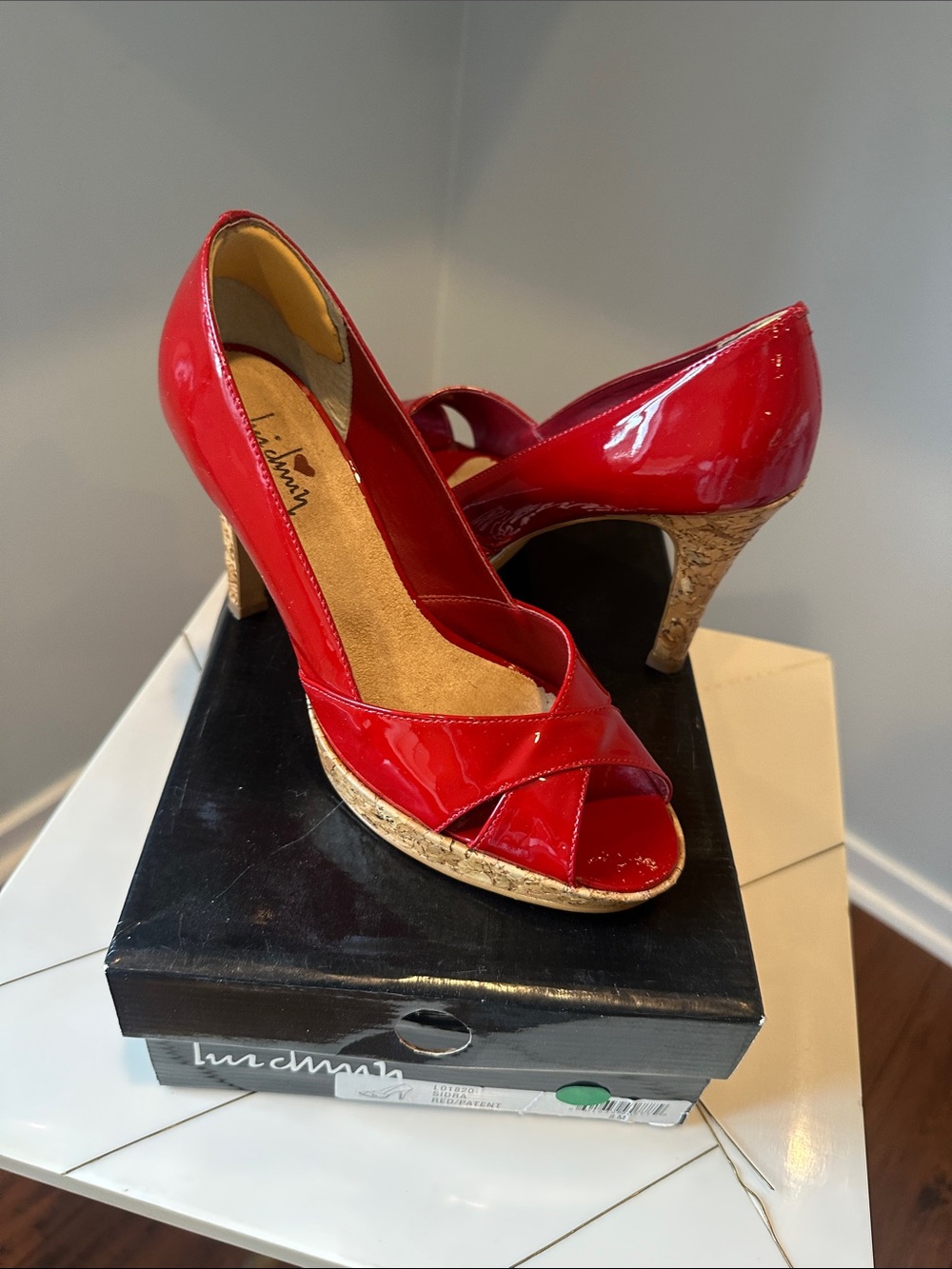 Luichiny Red Patent Peep-Toe Cork Platform Heels